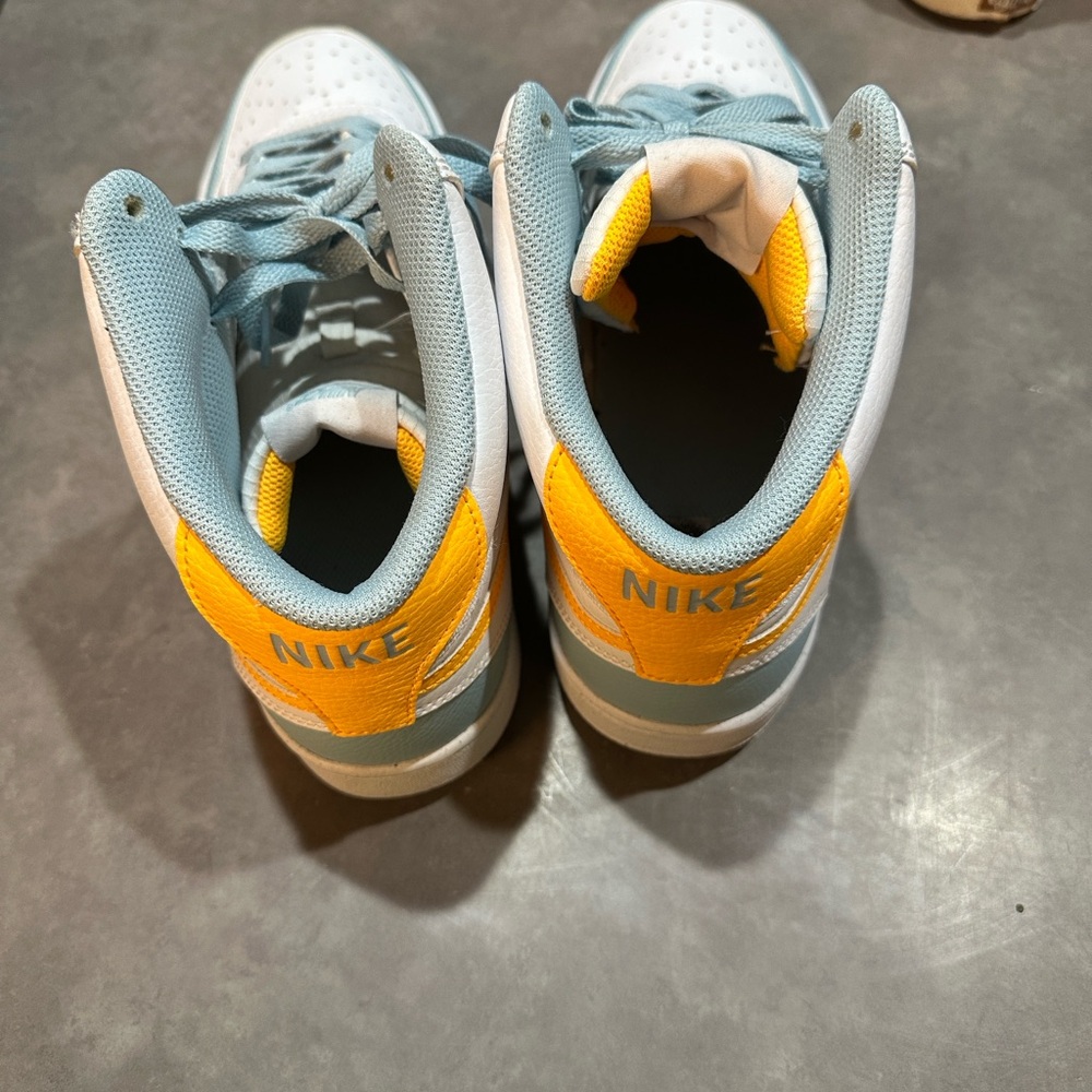 Nike High-Top Sneakers in White and Light Blue - Picture 3 of 8